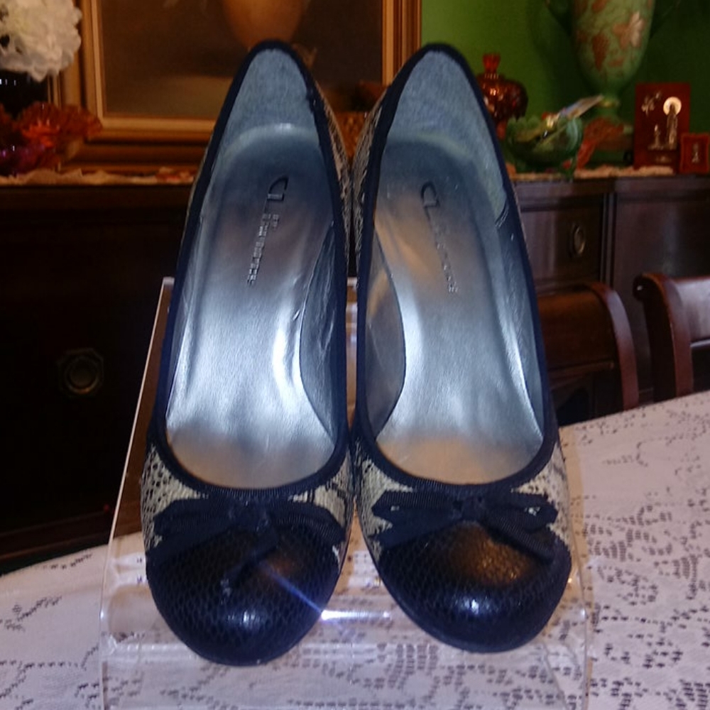 CL laundry heels